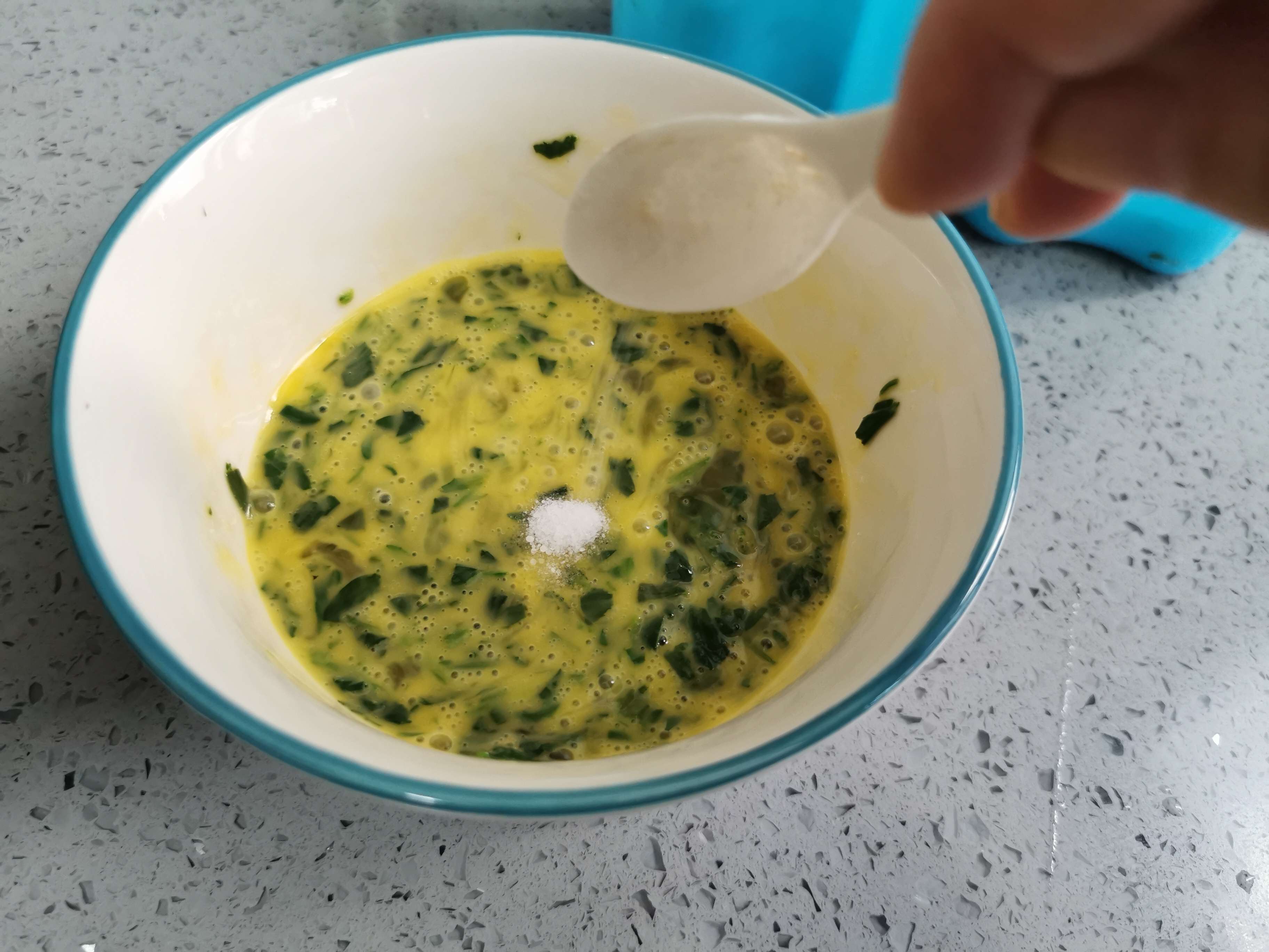 Scrambled Eggs with Alfalfa Vegetables recipe