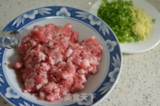 Wheat Celery Pork Bun recipe