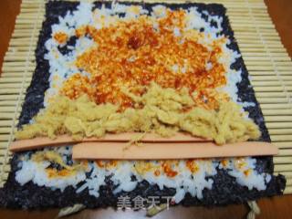 Produced by Xiaowenzi~~【spicy Ham and Floss Sushi】 recipe