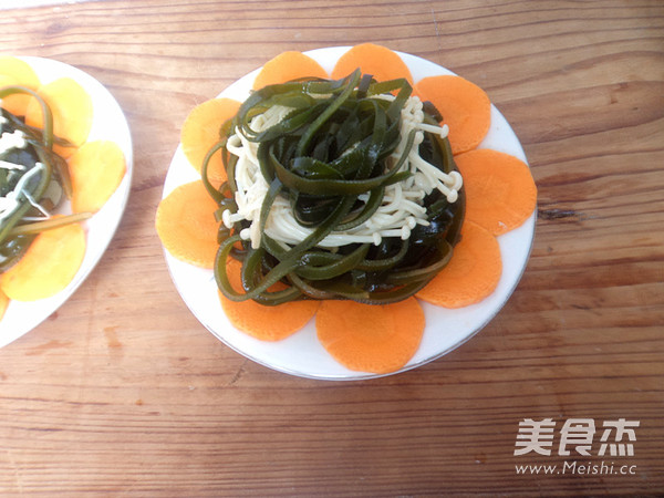 Enoki Mushroom Mixed with Kelp Shreds recipe