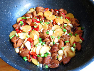 Spicy Braised Pork Intestine Noodle recipe