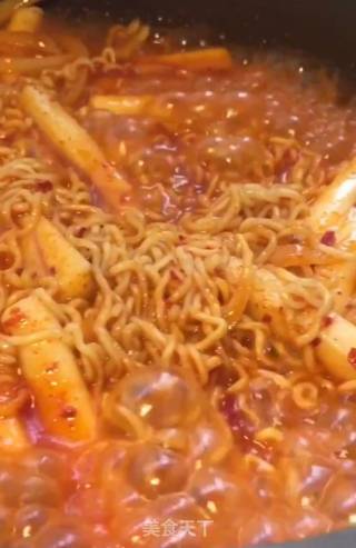 Korean Ramen Fried Rice Cake recipe