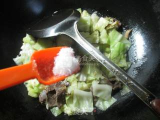 Stir-fried Cabbage with Beef and Mustard recipe