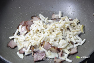 Stir-fried Bacon with Dried Radish recipe