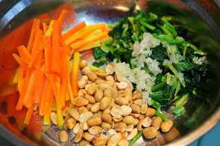 Carrots, Peanuts and Spinach recipe