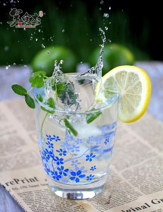 Lemon Mint Honey Water recipe