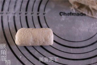 Creamy Sesame Rolls recipe