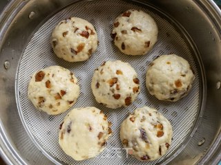 Milky Yam and Red Date Steamed Buns recipe