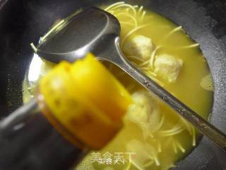 Fried Egg Cuttlefish Ball Curry Noodle Soup recipe