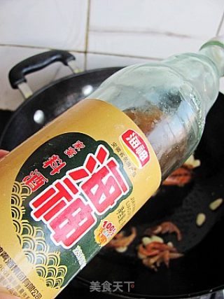 Braised Loofah with Dried Shrimp and White Mushroom recipe