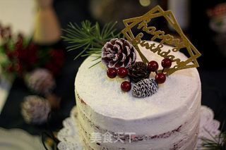 Minimalist Style. Red Velvet Birthday Cake recipe