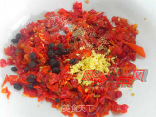 Chopped Pepper Crucian Carp/two-color Crucian Carp recipe