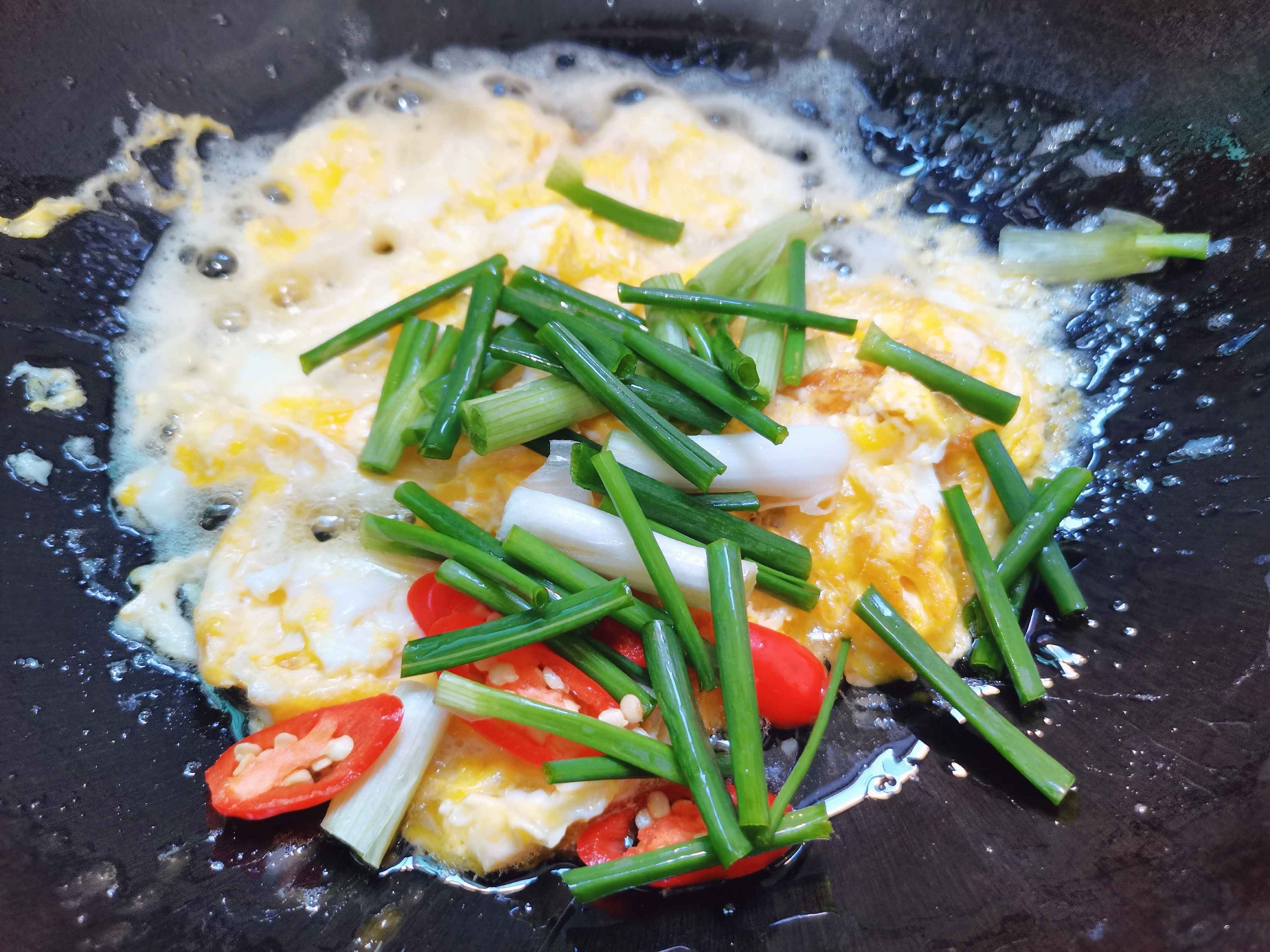 Scrambled Eggs with Green Onions, A Simple and Quick Dish recipe