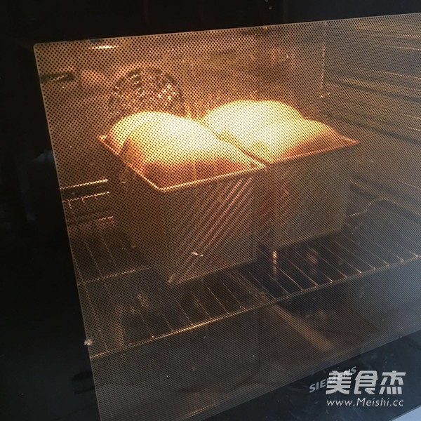 100% Medium Type Hokkaido Toast recipe
