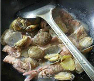 Fried Mantis Shrimp with Clams recipe