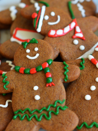 Christmas Gingerbread Man Cookies recipe