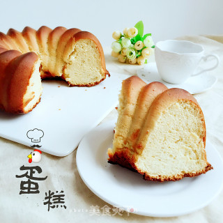 Chiffon Cake with Sea Buckthorn Sauce recipe