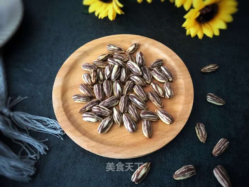 Creamy Melon Seed Crisp recipe