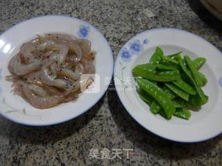 Fried Prawns with Snow Peas recipe