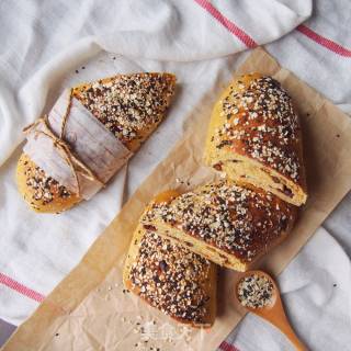#四sessionito is A Love to Eat Festival#high-fiber Goji Berry Cheese Honey Bean Soft European Buns recipe