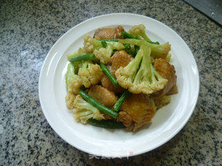 Stir-fried Cauliflower with Bean and Mid-wing recipe