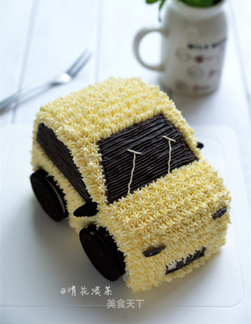 Small and Exquisite Car Cake recipe