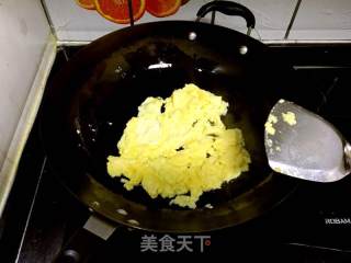 Scrambled Eggs with Fungus recipe