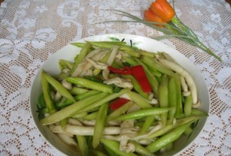 Stir-fried Asparagus with Seafood and Mushroom recipe