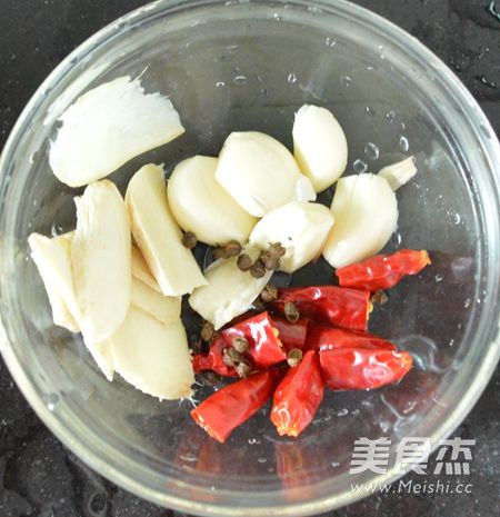 Hunan Spicy Crayfish recipe