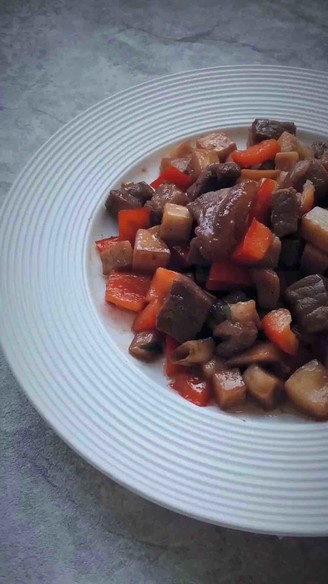 Beef Cubes with Mixed Vegetables