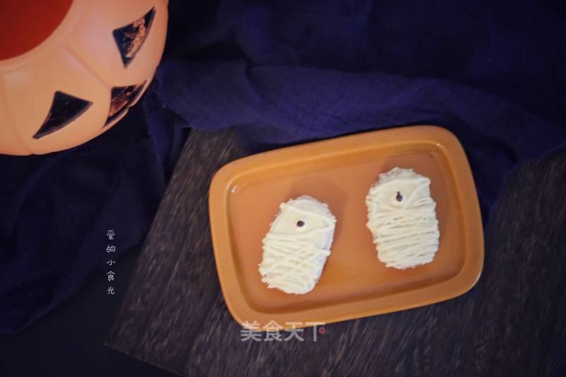 Halloween Mummy Cookies recipe