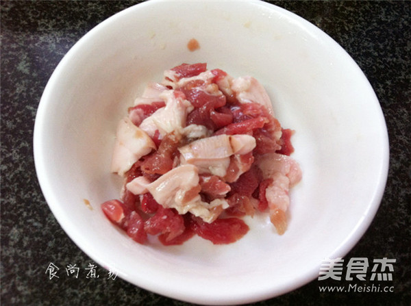 Stir-fried Pork with Dried Pepper and Cauliflower recipe