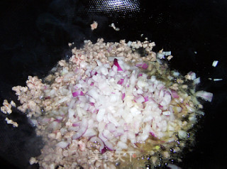 Soy Noodles with Minced Meat and Mustard recipe