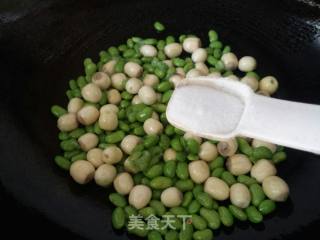 Fried Fresh Lotus with Edamame recipe