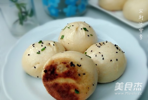 Pan-fried Pork Bun recipe