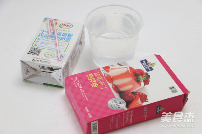 Strawberry Pudding recipe