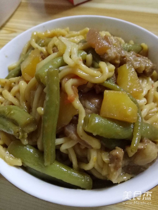 Braised Noodles with Pork Belly and Beans recipe