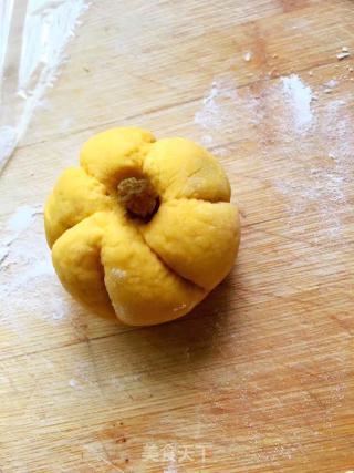 #aca Fourth Session Baking Contest# Making Pornographic Pumpkin and Red Bean Buns recipe