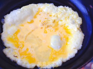 Scrambled Eggs with Loofah recipe