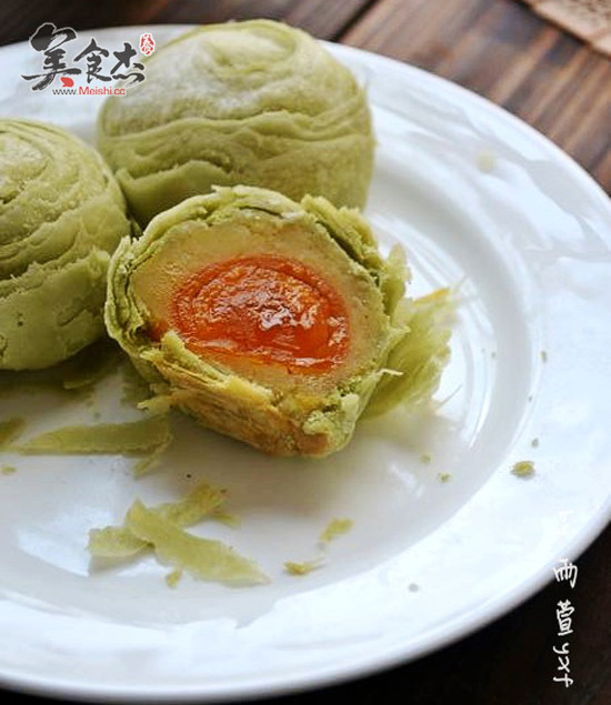 Matcha Yolk Crisp recipe