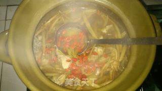 Daylily and Wolfberry Pork Ribs Soup recipe