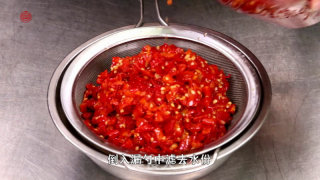 Hunan Cuisine [fish Head with Chopped Peppers] Detailed Explanation of Authentic Practice recipe