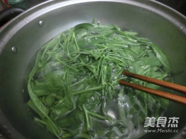 Convolvulus with Sauce recipe