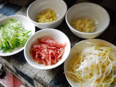 Colorful Cold Noodles recipe