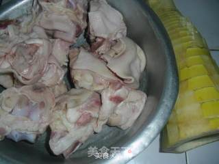 Spring Bamboo Shoots Roasted Pig Bend recipe