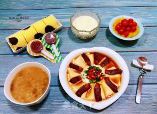 #蜡味#bacon Steamed Tofu Lying Egg recipe