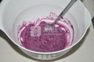 Purple Sweet Potato Bread Roll recipe