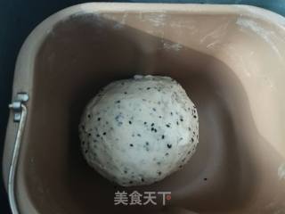 #饼机#black Sesame Bean Paste Bread recipe