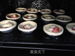 "oven Dish" Strawberry Egg Tart recipe