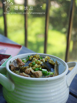 Mung Bean Seaweed Pork Rib Soup recipe